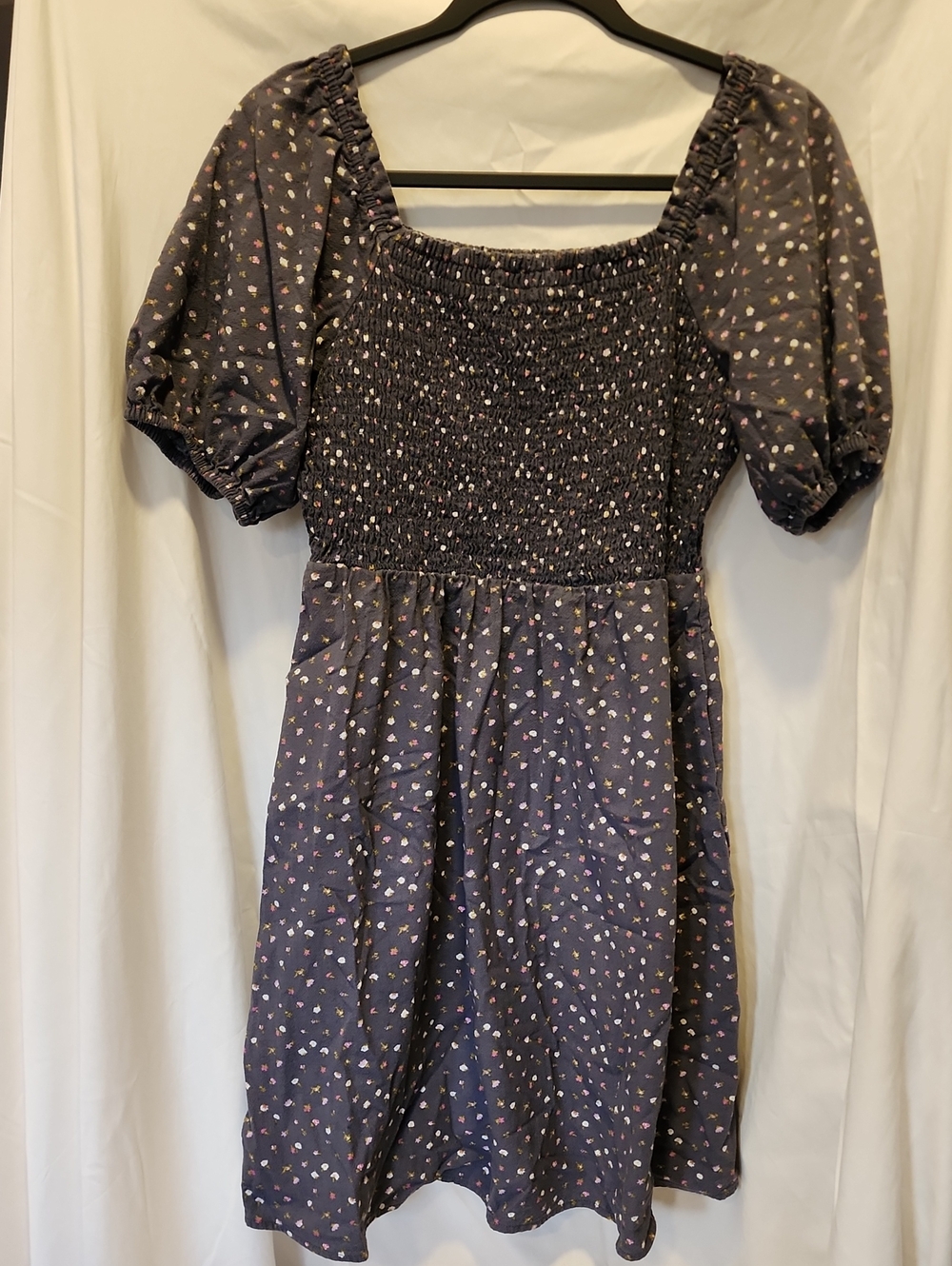 Universal Thread Navy Puff-Sleeve Smocked Mini Dress with Pink & Cream Ditsy